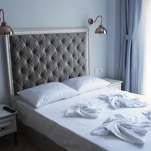 Good Night Hotel